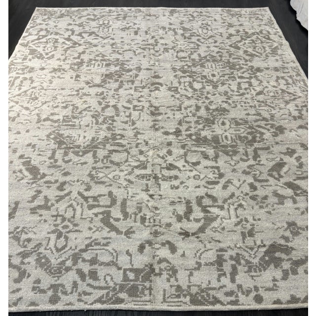 RH Restoration Hardware Camille Vintage Rug — 8’ x 10’ Ivory / Greige | Hand-Knotted Wool & Viscose | Excellent Staging...