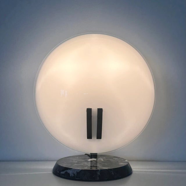 Perla Table Lamp by Bruno Gecchelin for Oluce, 1980 For Sale - Image 6 of 10