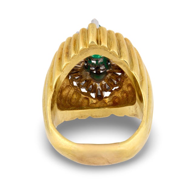 Vintage Emerald Diamond 18k Yellow Gold Ring, Size 7.75 For Sale In Los Angeles - Image 6 of 6