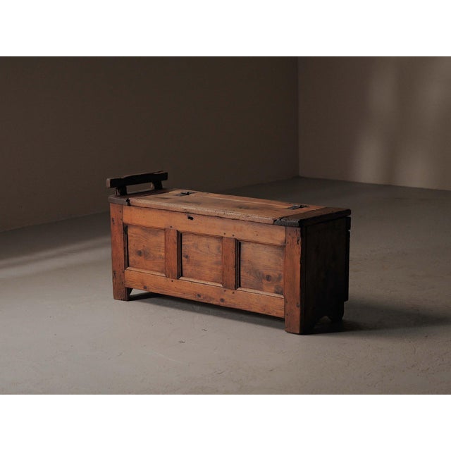 19th Century Mountain Folk Art Pine Storage Bench, France For Sale - Image 14 of 18