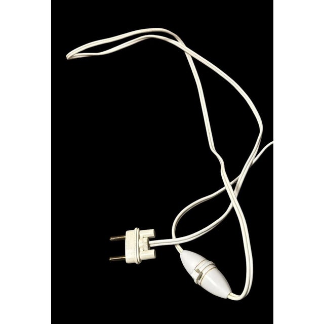 Mid 20th Century Jingdezhen Style Chinese Blue and White Porcelain Table Lamp For Sale - Image 15 of 17