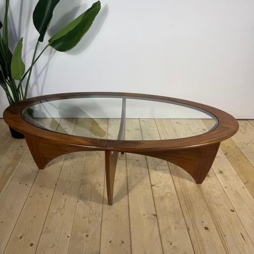 Mid-Century Oval Astro Coffee Table in Teak and Glass from G-Plan For Sale - Image 5 of 10