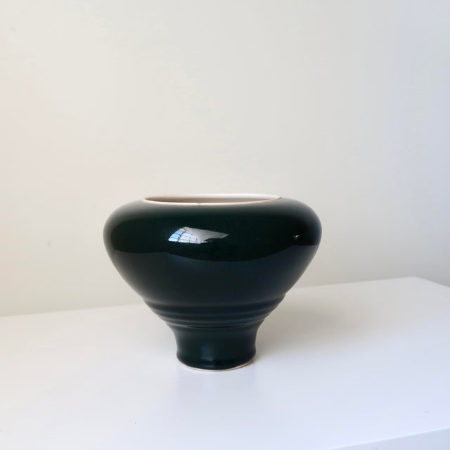 Signed 1990s Post Modern Hunter Green Sculptural Ribbed Bulbous Vessel With a Tapered Pedestal Foot For Sale - Image 11 of 15