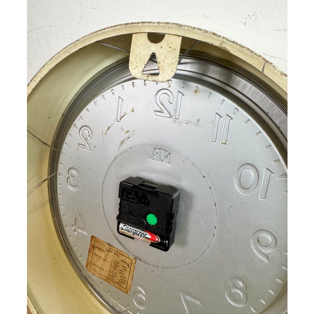 Vintage Industrial Beige Wall Clock from NUFA, 1960s For Sale - Image 15 of 18