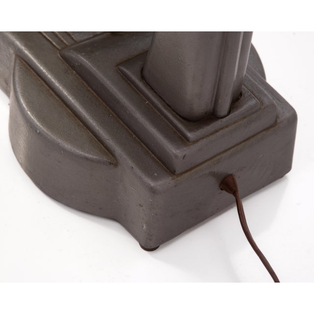 Art Specialty Co Flexo Banker Desk Lamp Flying Saucer Shade Fluorescent Bulb Art Deco Industrial Dazor For Sale - Image 14 of 16