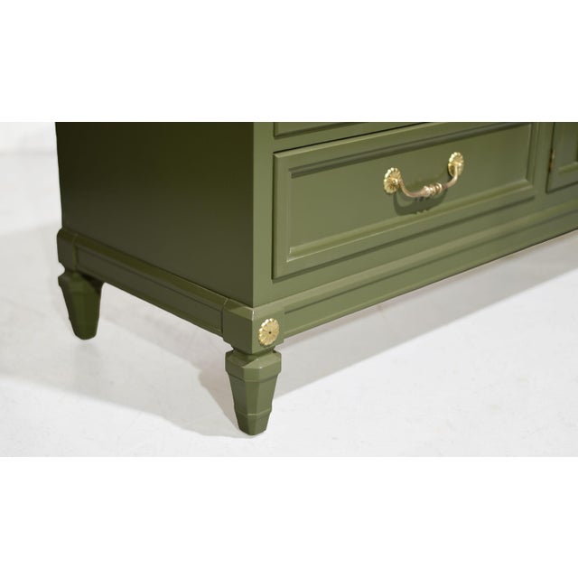 Mid Century Traditional Dresser Sideboard by Union National Jamestown Ny in Green - Newly Painted For Sale - Image 11 of 14