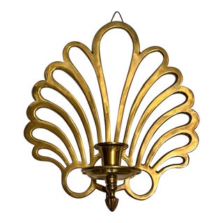 Vintage Palm Beach Regency Polished Brass Scalloped Shell Candlestick Wall Sconce For Sale