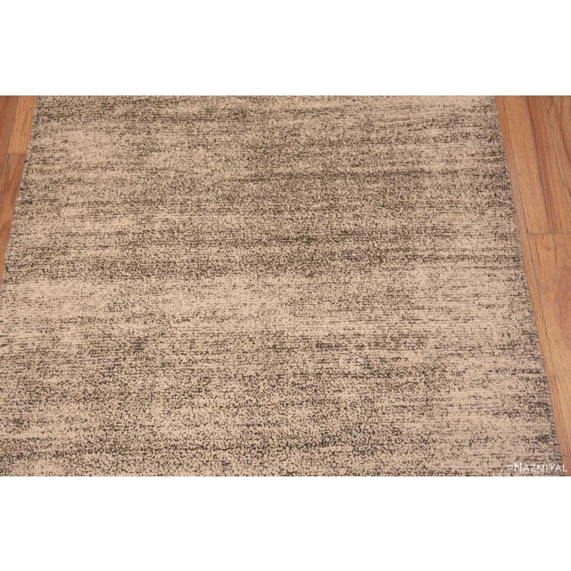 Nazmiyal Collection Neutral Abrash Modern Runner Rug For Sale - Image 4 of 6