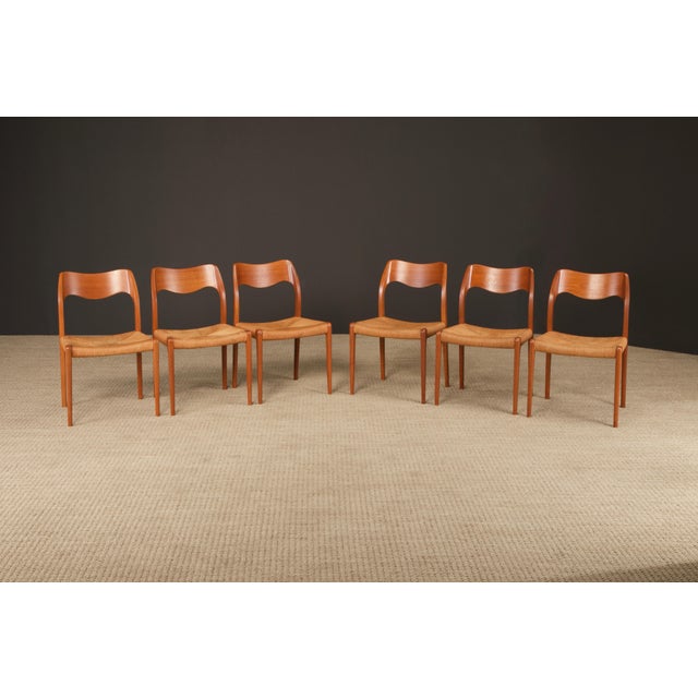 Six Moller Model-71 Dining Chairs w Peter Hvidt Model-311 Dining Table, 1950s - 7 Pieces For Sale - Image 11 of 12