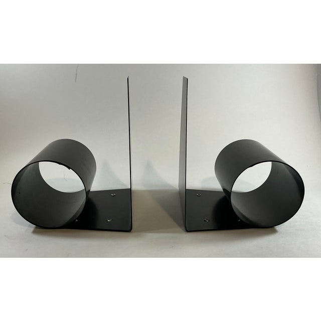 Mid-Century Modern 1960s Mid Century Modern Matte Black “Bookworm” Steel Coil Bookends For Sale - Image 3 of 12