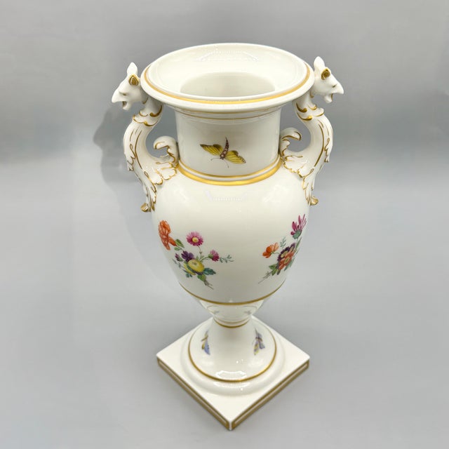 Antique Porcelain Neoclassical Griffin-Handled Amphora Urn Vase from KPM Berlin, 1890s For Sale - Image 6 of 18