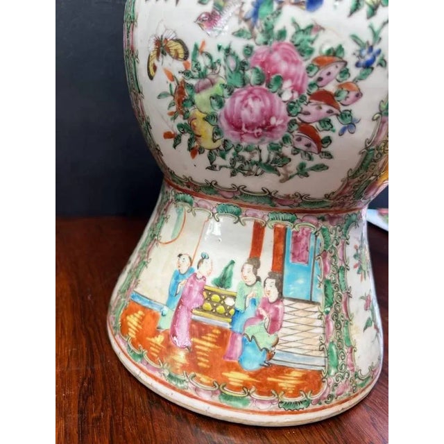 Antique 19th Century Chinese Porcelain Rose Medallion Vase For Sale - Image 13 of 18