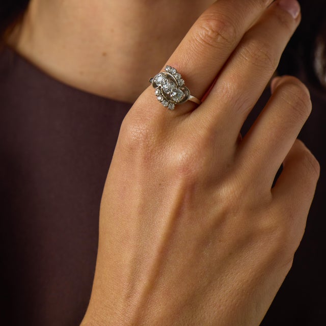 This Retro diamond ring is a beautiful vintage jewel from the 1940’s, crafted in 14k white gold with a graceful...