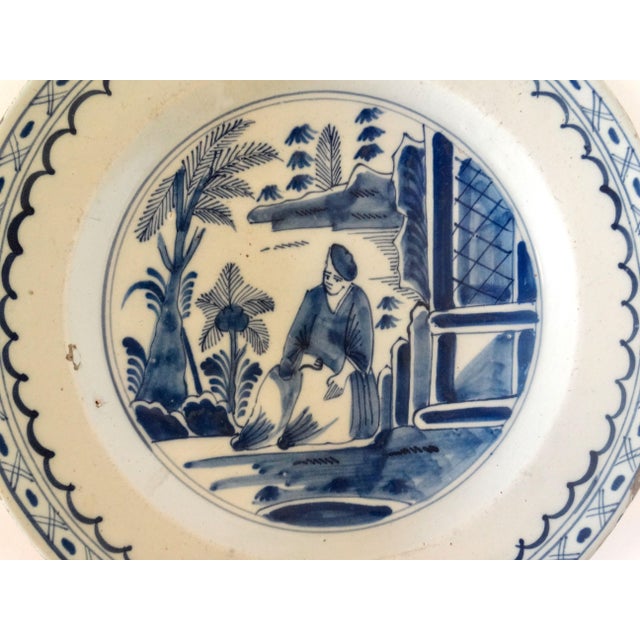 Delft 18th-Century English Figural Chinoiserie Charger Hand Painted For Sale - Image 4 of 11