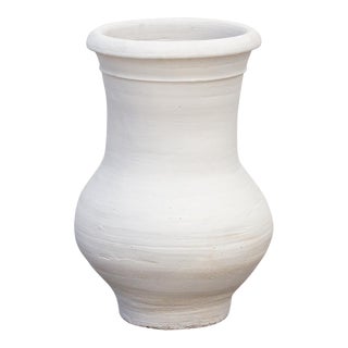 Farmhouse Painted White Clay Planter For Sale