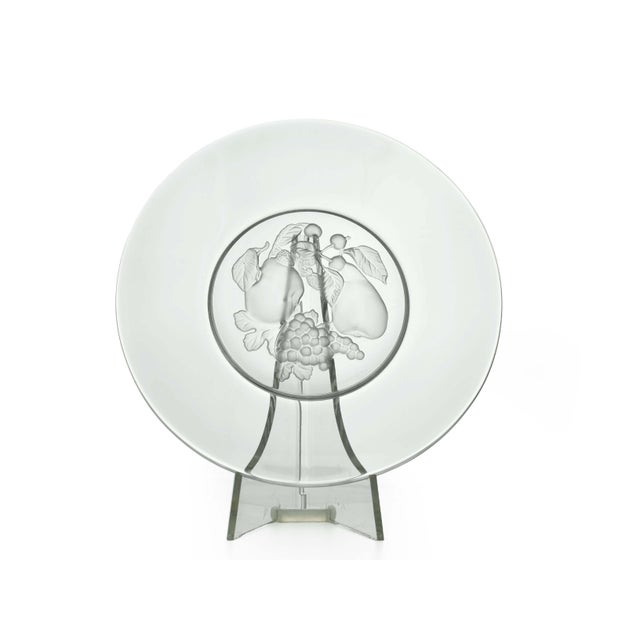 This elegant set of four vintage clear crystal plates by Val Saint Lambert features a beautifully detailed frosted...