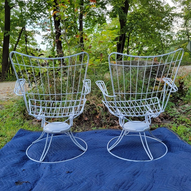 Homecrest 1960s Vintage Homecrest Outdoor Swivel Rockers, Attributed - Set of 2 For Sale - Image 4 of 6