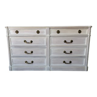 Vintage John Widdicomb Neoclassical Style 8-Drawer Dresser With Brass Handles For Sale