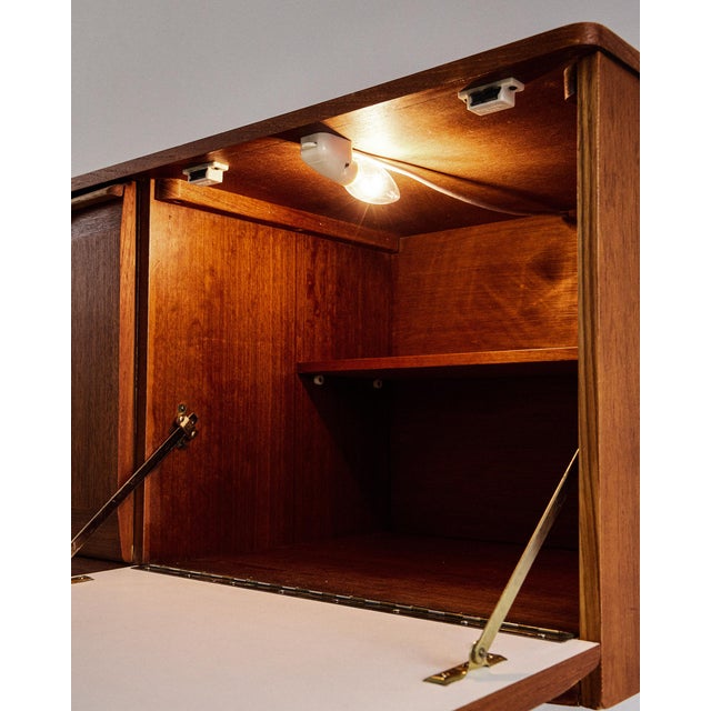 Restored Teak Sideboard from Stonehill, 1950s For Sale - Image 4 of 8