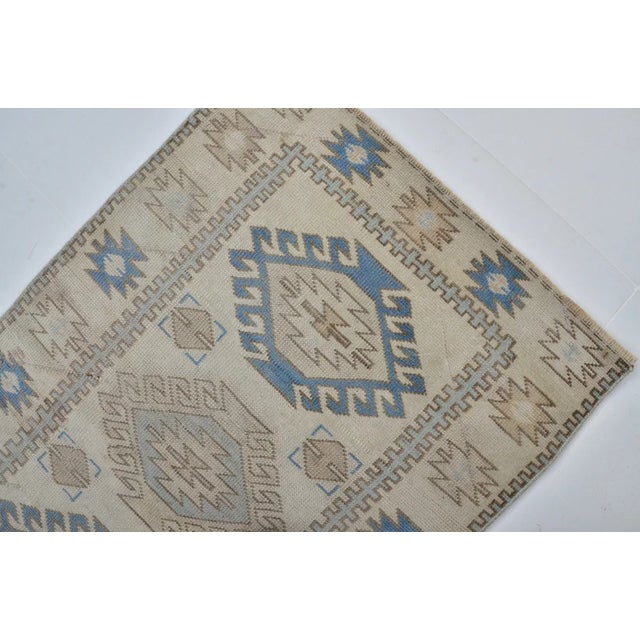 1950s Small Hoe Decor Oushak Carpet For Sale - Image 10 of 11