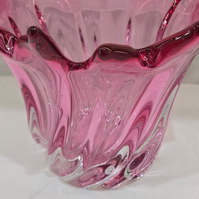 Late 19th Century Mid-Century Czech Cranberry Pink Art Glass Vase by Josef Hospodka for Chribska For Sale - Image 5 of 7