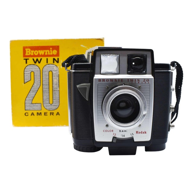 Mid 20th Century Kodak Brownie Twin 20 Camera With Original Box & Manual For Sale