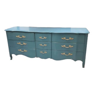 1970s Vintage French Provincial Dresser For Sale