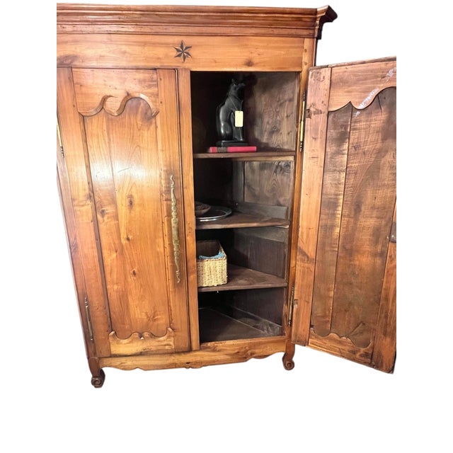 French Provincial 19th Century Antique French Oak Corner Cabinet For Sale - Image 3 of 8