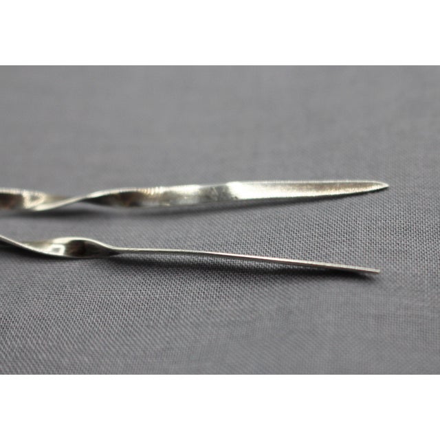 Late 19th Century 1898 Edwardian Sterling Silver English Hair Pin For Sale - Image 5 of 7