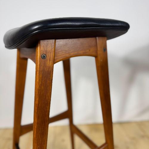 Vintage Danish Teak Bar Stools by Johannes Andersen, 1960s, Set of 3 For Sale - Image 5 of 8