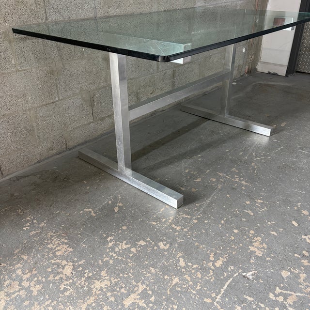 Mid Century Modern Dining Room Table in the Milo Baughman Style. Circa 1970s. For Sale - Image 10 of 14