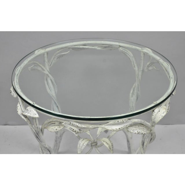 Vintage Italian Hollywood Regency Iron Leafy Scroll Round Occasional Side Table For Sale - Image 4 of 14