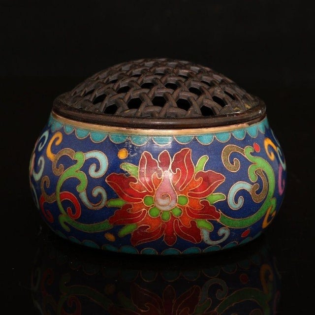 Late 19th Century Cloisonné Enamel Floral Incense Burner With Pierced Lid For Sale - Image 4 of 8