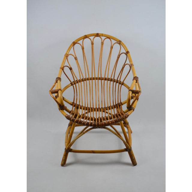 Mid-Century Modern French Rattan Peacock Lounge Chair, 1970 For Sale - Image 6 of 13