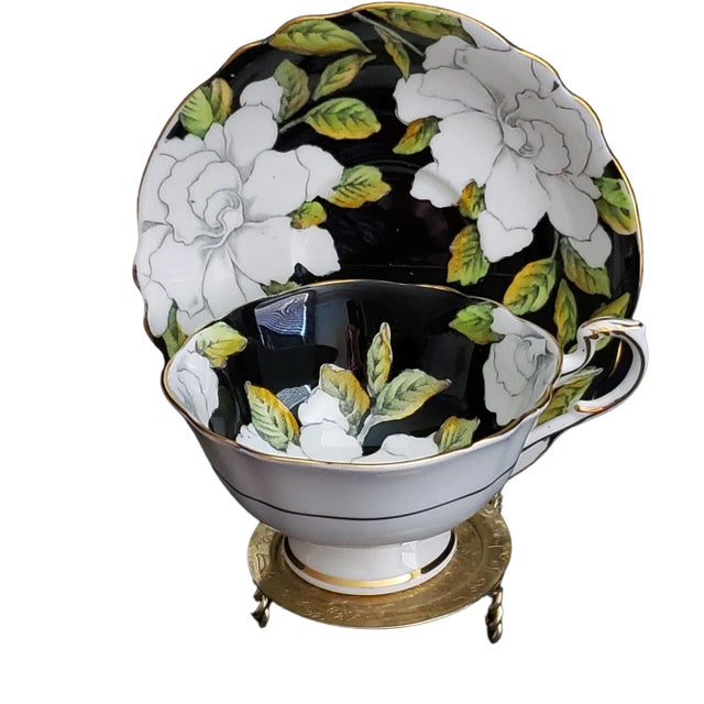 Ceramic 1940's Paragon by Appointment Teacup Saucer Royal Family Commissioned h.m. The Queen & h.m. Queen Mary Double Warrants White Gardenia Pattern For Sale - Image 7 of 11