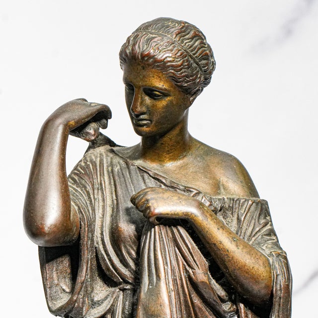 Wonderful High Quality Large Antique Victorian Bronze Statue Sculpture Diana of Gabii Neoclassical Woman Grand Tour For Sale - Image 4 of 17