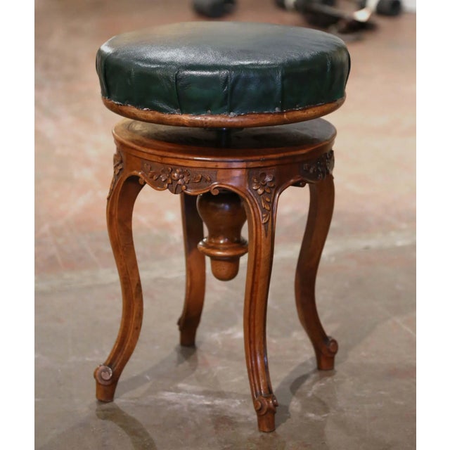 19th Century French Louis XV Walnut Adjustable Piano Stool For Sale In Dallas - Image 6 of 12