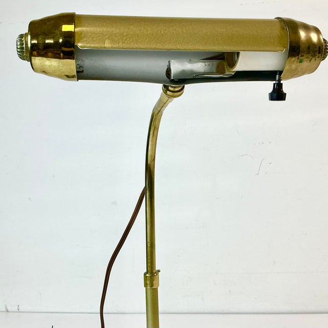 1940s Vintage Art Deco Hollywood Regency Boho Chic Bankers Desk Lamp For Sale - Image 15 of 15