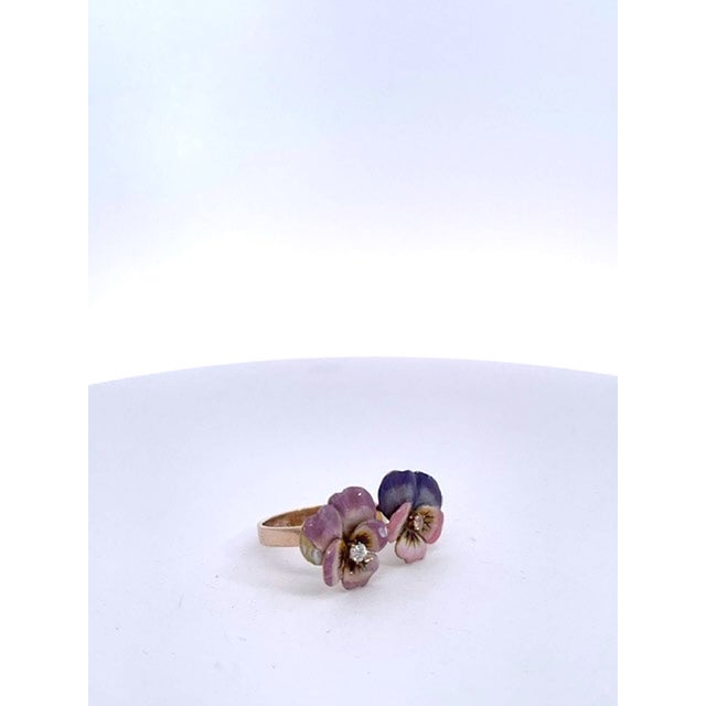 Antique 14k Yellow Gold Double Pansy Brooch With Diamonds, Circa 1960s, Size 6.25 For Sale In Los Angeles - Image 6 of 8
