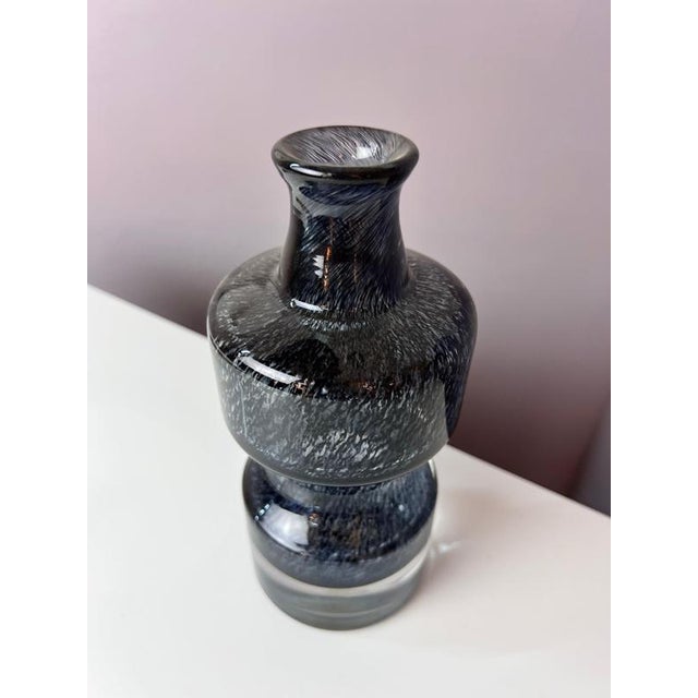 Vase in Grey by Bo Borgström for Åseda Glasbruk For Sale - Image 9 of 11