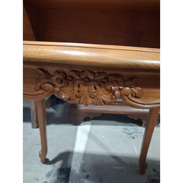 Mid 20th Century Pair of French Provincial Louis XV Style Bedside Tables With Carved Aprons & Gallery Backs For Sale In New Orleans - Image 6 of 7