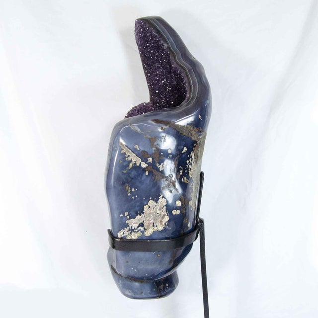 Amethyst Crystal Cluster, Agate Edge For Sale - Image 4 of 10