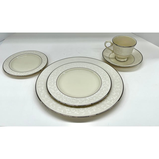 Hollywood Regency Lenox “Pearl Innocence” 5-Piece Place Setting, Ambassador Collection - New Never Used Stickers On For Sale - Image 3 of 9