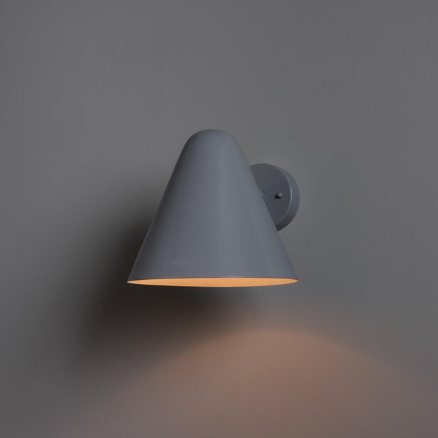 Mid-Century Modern 'ZuZu' Silver Painted Brass Wall Sconce in the Style of Jacques Biny For Sale In Los Angeles - Image 6 of 18