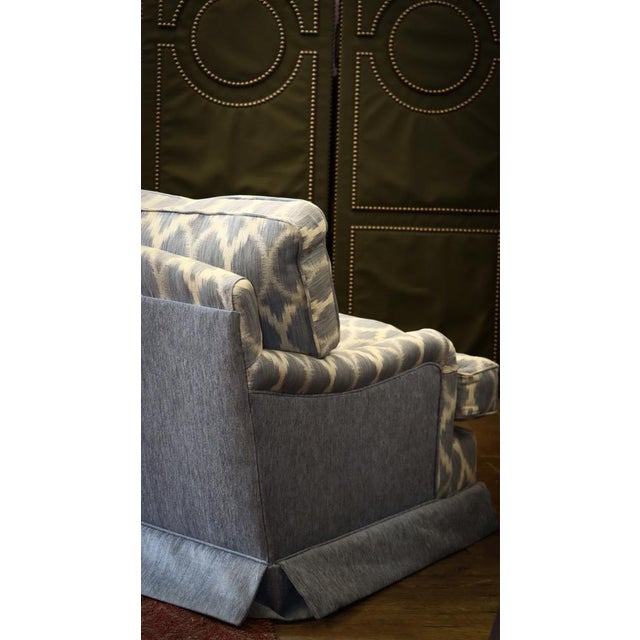 Connaught Grand 3-Seater Sofa in Jane Churchill Fontane Blue Linen Upholstery from Peter Dudgeon, 2010s For Sale - Image 14 of 18