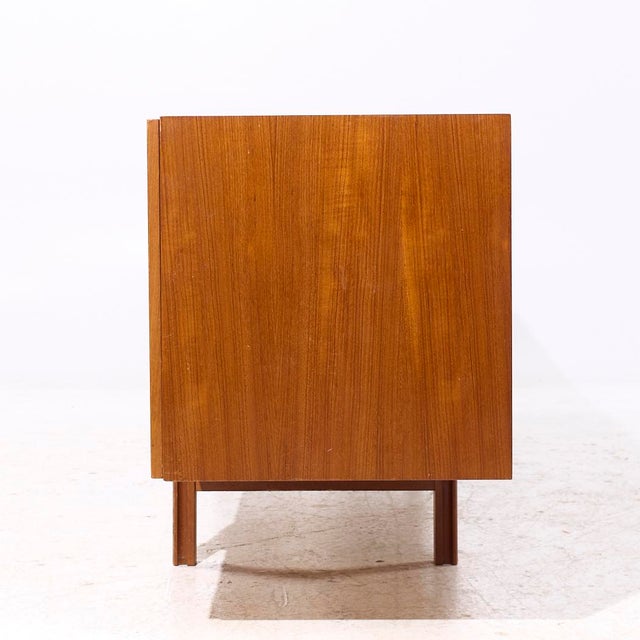 Faarup Møbelfabrik Kofod Larsen for Faarup Mobelfabrik Danish Teak Credenza For Sale - Image 4 of 9