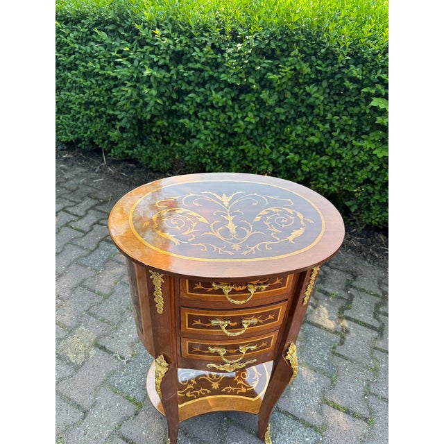 French 1960 French Louis XVI Mahogany Nightstands/ Commodes -Pair/ 2 Pc For Sale - Image 3 of 12