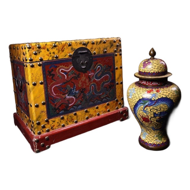Vintage Chinese Yellow Ground Cloisonné Dragon & Phoenix Ginger Jar With Antique Lacquered Presentation Box ("Xuande" Mark) For Sale