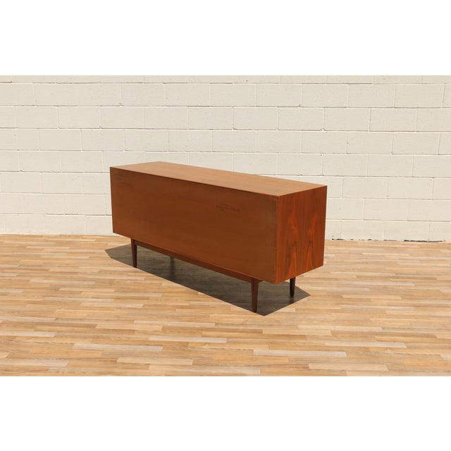 Kipp Stewart & Stewart MacDougall for Drexel Declaration Mid-Century Walnut Dresser | 10 Drawers | Circa 1950s For Sale - Image 17 of 18