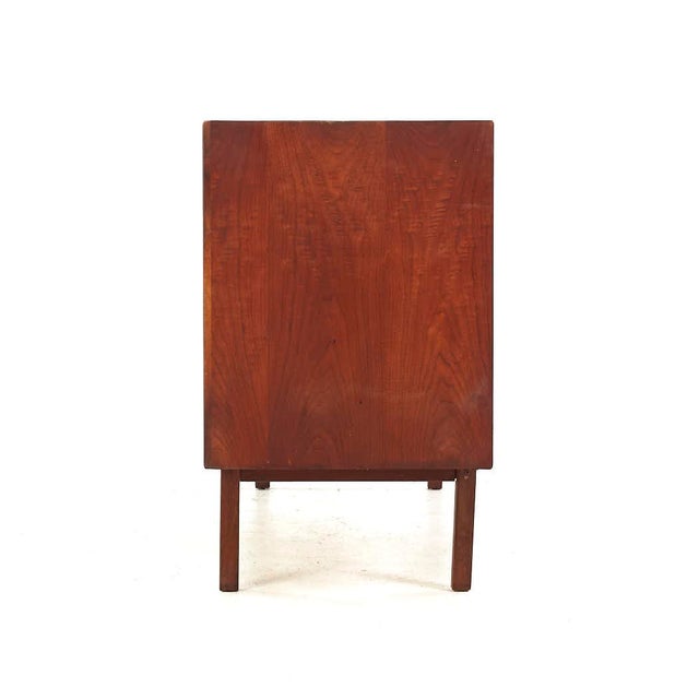 Mid 20th Century Jack Cartwright for Founders Mid Century Walnut Lowboy Dresser For Sale - Image 5 of 7